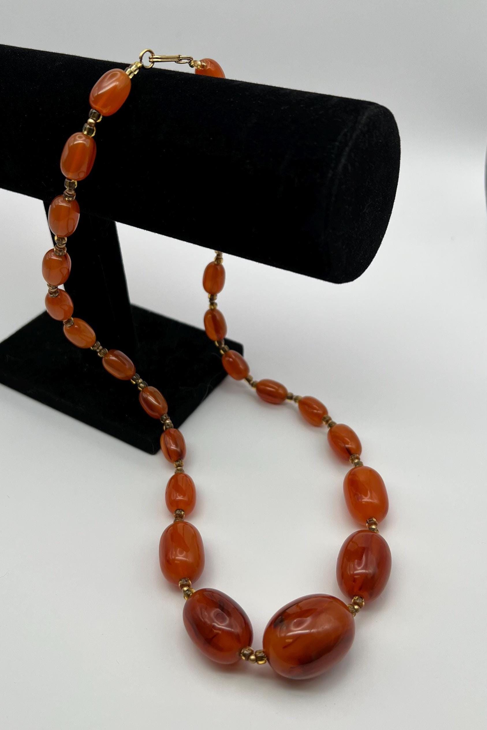VINTAGE BAKELITE NECKLACE Marbled Deep Amber Chunky Graduated