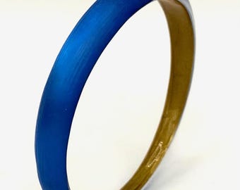 Rare Vintage Alexis Bittar Electric Blue Moonglow Lucite Tapered Bangle Signed Hand Carved Designer Bracelet 1990s Y2K Statement Jewelry