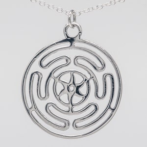 Sterling Silver Labyrinth Pendant Necklace – Symbol of Mindfulness and Serenity TNA134
