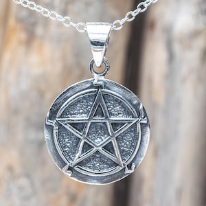 Pentacle Pendant | Sterling Silver Wiccan Pagan Protection Amulet | Mystical Balance and Spiritual Energy Talisman | CLT154