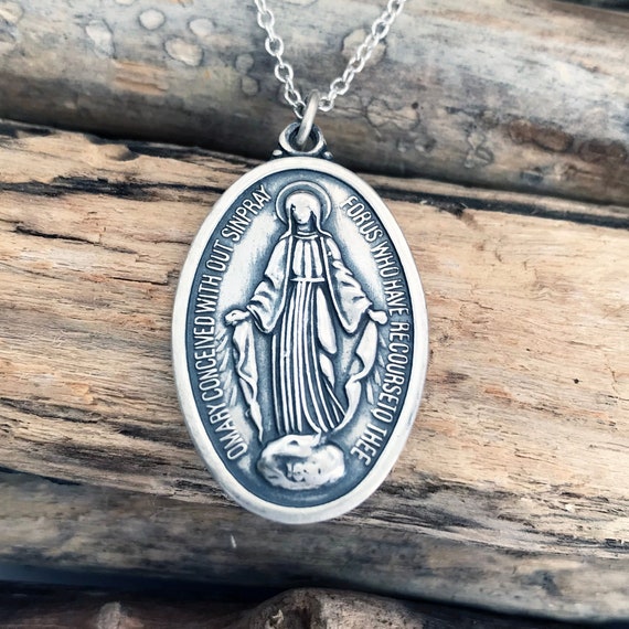 Oval Gold Filled Virgin Mary Necklace – Vedern
