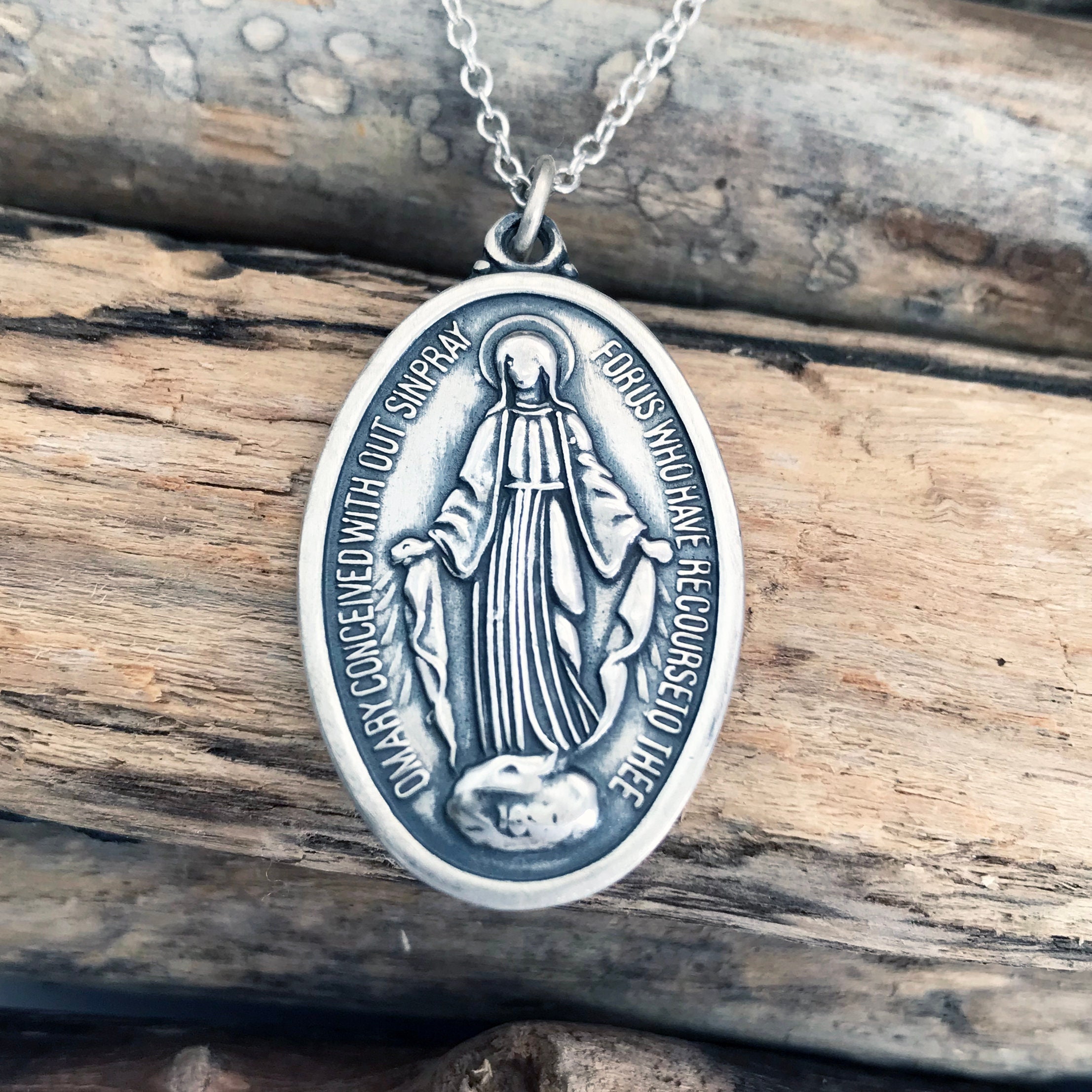 Silver Oval Mother Mary Necklace, Virgin Mary Necklace, Mother Mary Medal,  Miraculous Medal Catholic Jewelry MAD/VTS174 - Etsy