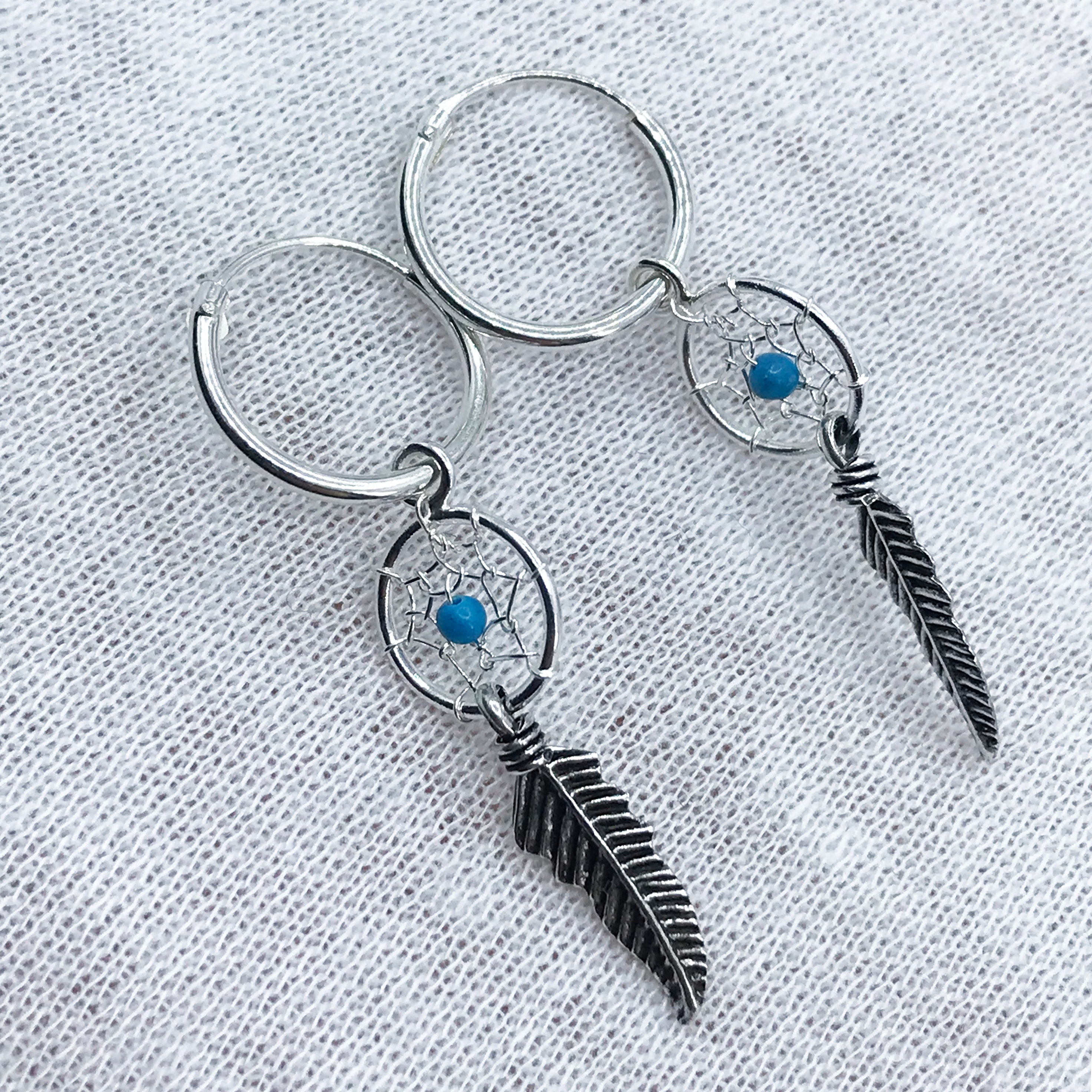 Orecchini Acchiappasogni Filettatore In Argento 925 Con Corallo Rosso &ndash; Corona Sun Jewelry