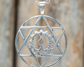 Pingente Anahata em Prata de Lei 925 com Chakra do Coração, Colar Ida & Pingala Balance