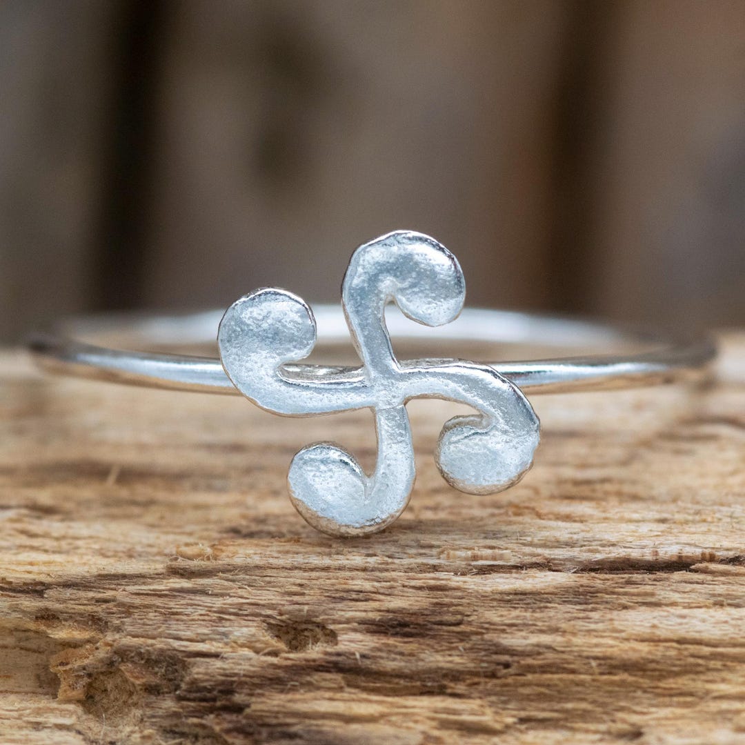 Silver Basque Dainty Silver Lauburu Ring 9mm Basque Cross Jewelry - Etsy