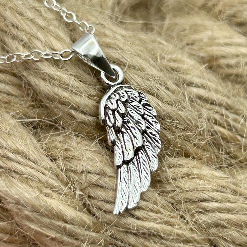 Änglavingar-hänge i sterlingsilver: Halsband med skyddsängelberlock bild 2