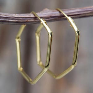 25 mm guldpläterade hexagonformade örhängen: 1,5 mm smala geometriska modernistiska smycken, gåva