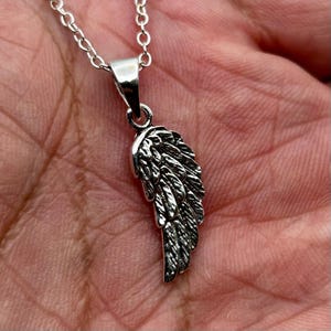 Änglavingar-hänge i sterlingsilver: Halsband med skyddsängelberlock bild 3