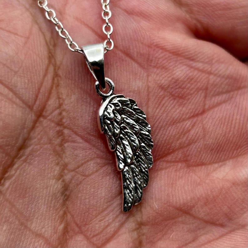 Änglavingar-hänge i sterlingsilver: Halsband med skyddsängelberlock bild 3