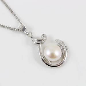 Sterling silver pearl necklace, silver vine necklace, silver pearl vine pendant, silver pearl jewelry, silver pearl necklace women, LK10033