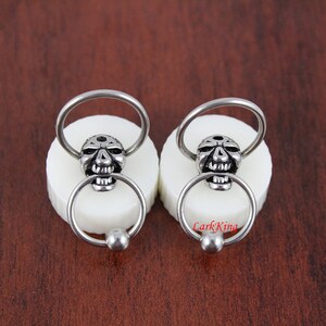 Skull stud earrings, skull earrings, skull studs, circle earrings, circle stud earrings, circle studs, cute earrings, men earrings, ER389