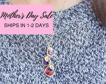 Birthstone Necklace, Initial Necklace, Birthstone Jewelry, Family Jewelry, Personalized Mom necklace / Vert-342