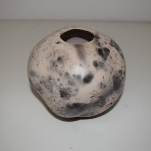 Naked Raku Ceramics Black & White Organic Shaped Raku Vase Small Ceramic Ikebana Vase Decorative Handmade Raku Pottery