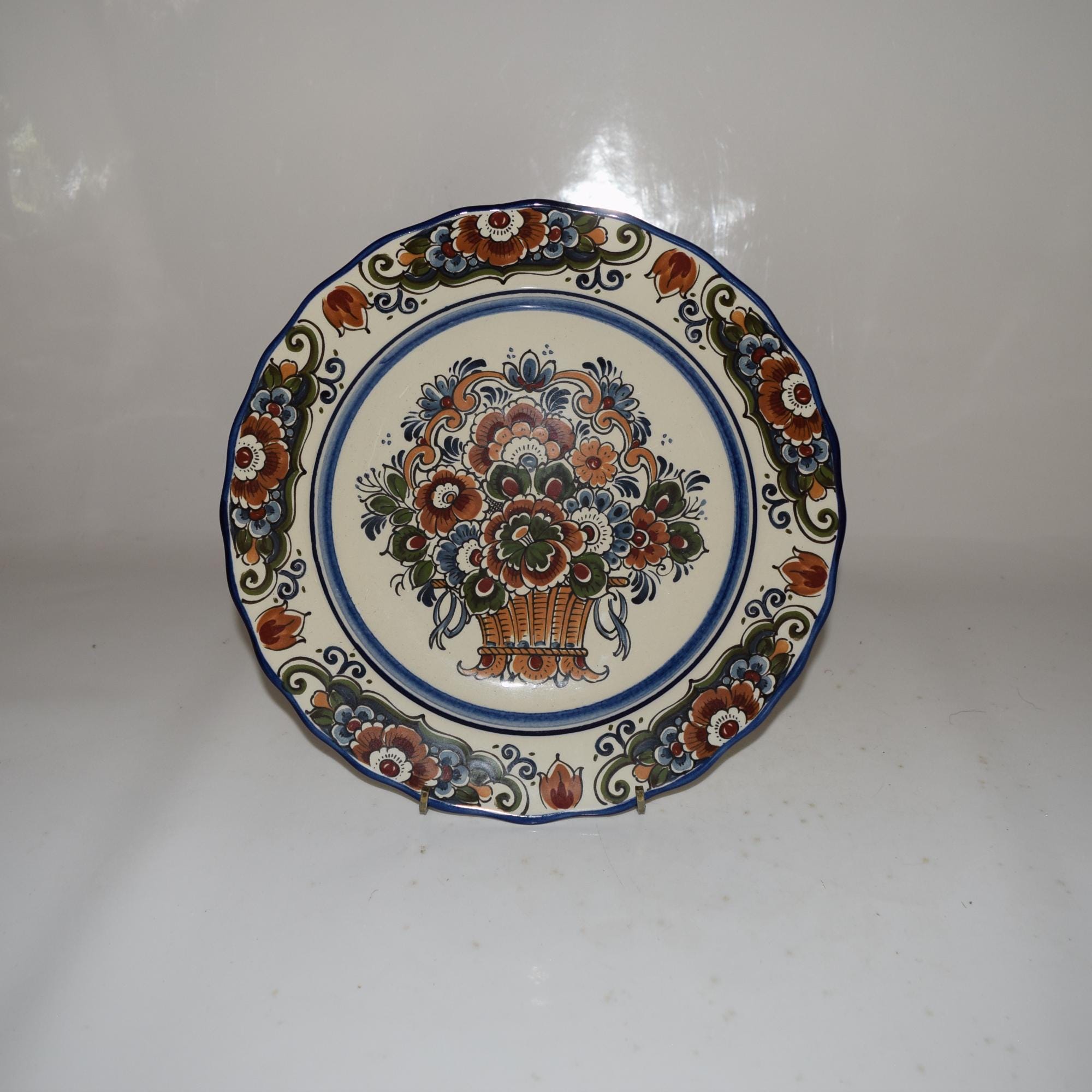 Flora Keramiek Plate Polychrome Antique Delft Polychrome Painted