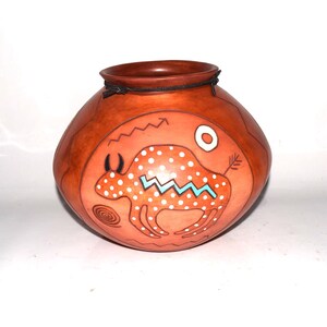 Native American Pot Signed Red Horse 89 Phoenix Arizona Red Clay American Indian “Petroglyph” Buffalo Design Red Horse Pottery