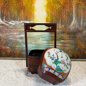 Chinoiserie Chinese Wedding Basket with Porcelain Lid Box Oriental Bento Lunch Box Lacquer Wood Stacked Canister Box Inlaid Asian