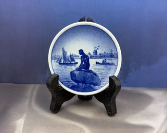 Royal Copenhagen Den Lille Havfrue Sirenita Plaquetas danesas y nórdicas Fajance Plato de anillo redondo Plato de pared pequeño Plato de baratija Langeline