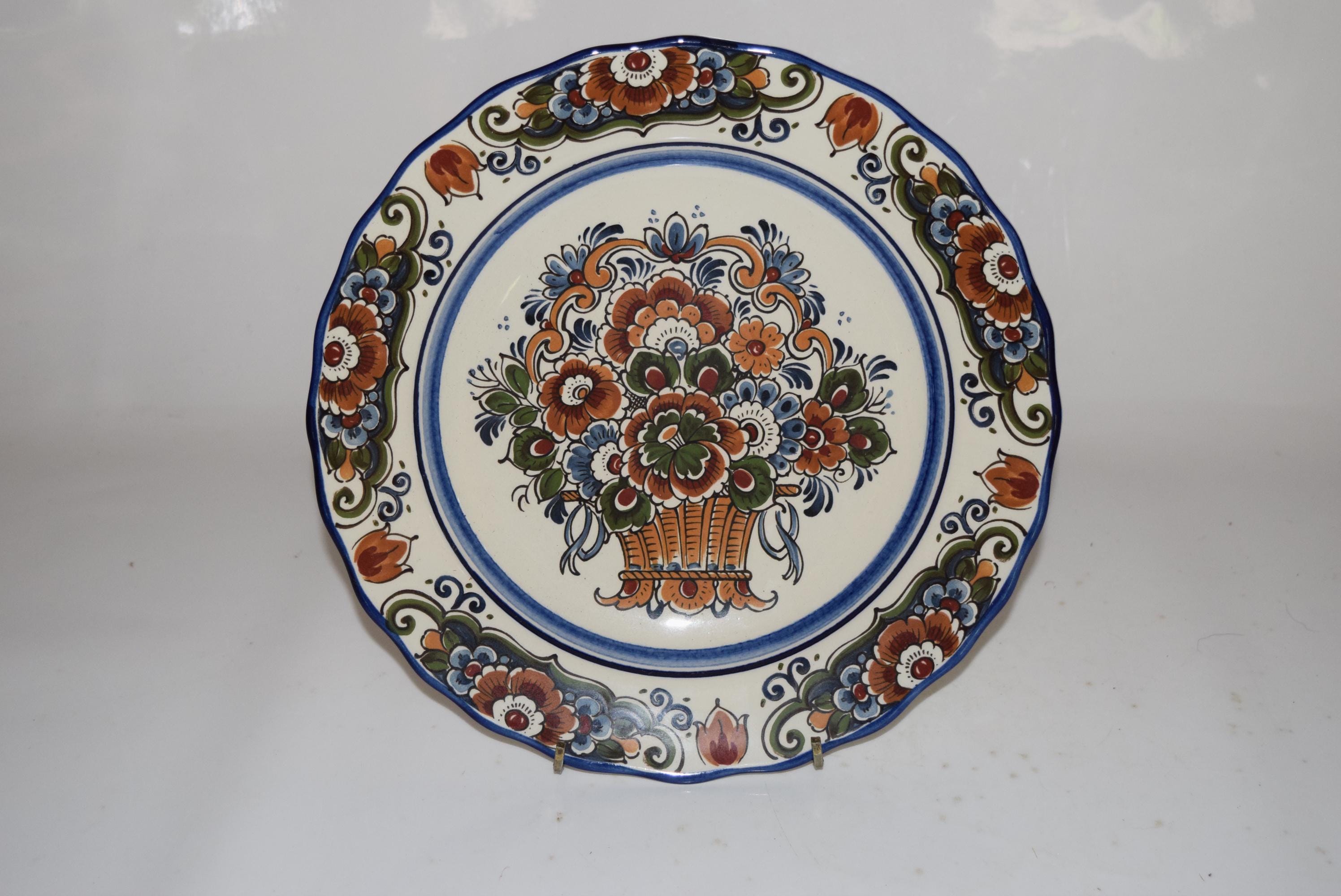 Flora Keramiek Plate Polychrome Antique Delft Polychrome Painted