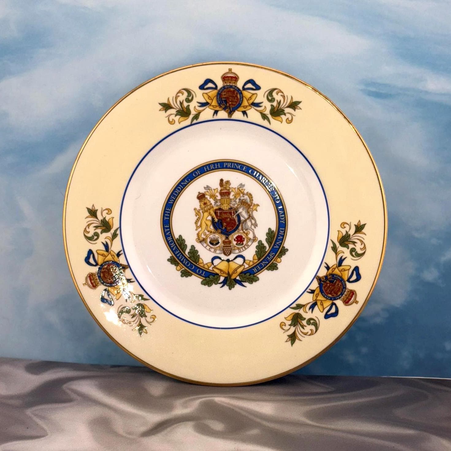 1981 Charles Diana - Etsy