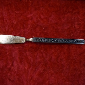 Flat Handle Master Butter Knife Bali (Stainless Steel) by NASCO Cutlery