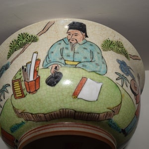 Asian Bowl Figural Scenes in Landscape Daoguang three-character Vintage Chinese Export Crackle Glaze Ceramic BowlPorcelain