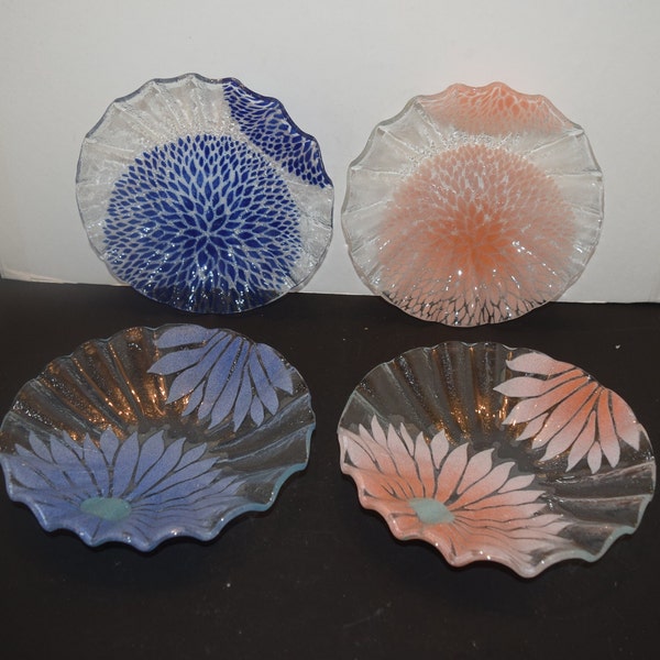 SYDENSTRICKER Scalloped Salad Plate Signed Fused Art Glass Blue Lavender or Pink Daisy, Pink or Navy Chrysanthemum Pattern SOLD SEPARATELY