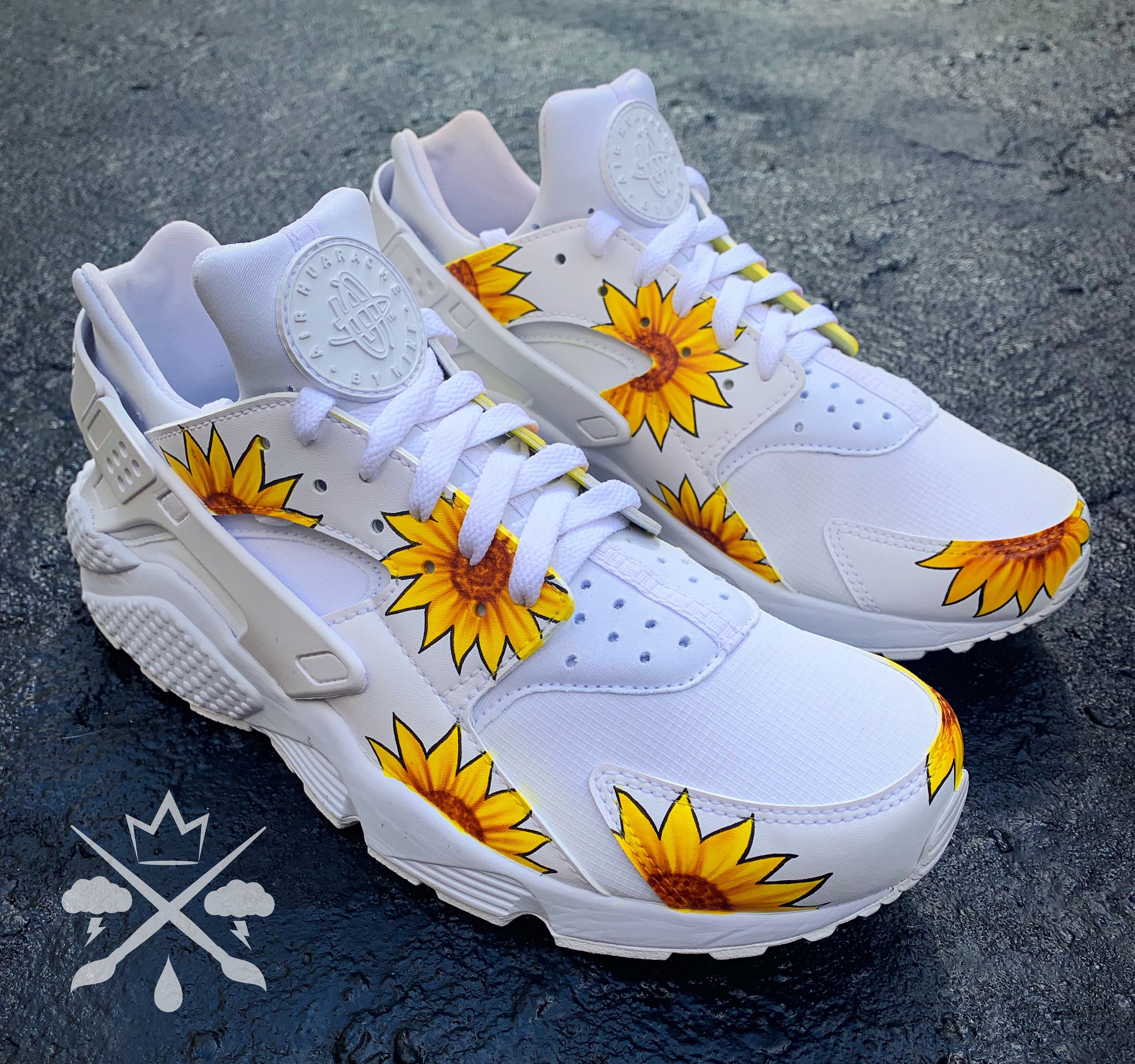 Nike Huarache Custom Floral for Women, White on White Womens Nike Huarache Custom Floral for Women, White on White Womens
