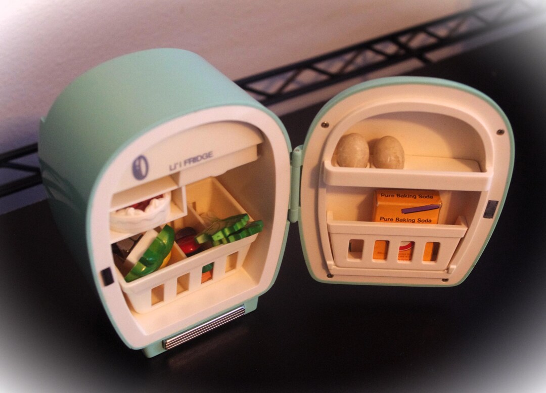BEETLAND Lil Mini Fridge VINTAGE TOY Refrigerator 1987 Office Supply ...