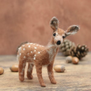 Deer needle felting pattern Needle felting PDF Deer felting pattern Christmas craft patterns image 1