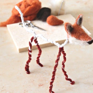 針フェルトのキツネ/犬用のワイヤーアーマチュアのサイズガイドとテンプレートのダウンロード - ワイヤーを使用してリアルな針フェルトのキツネや犬を作りましょう