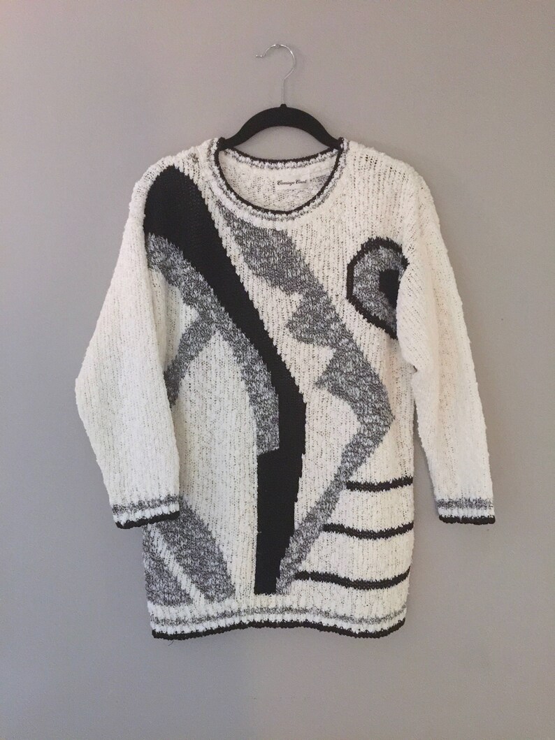 90s Sweater Women 1990s 1980s Sweaters Medium Geometric Print Black White Grey Gray Abstract Pattern Monochromatic Pullover