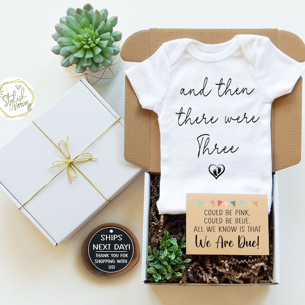 BoHo Pregnancy Baby Announcement Onesie® Bodysuit GIFTBOX a memorable Pregnancy Reveal gift for Parents Grandparents Sister Family Aunt