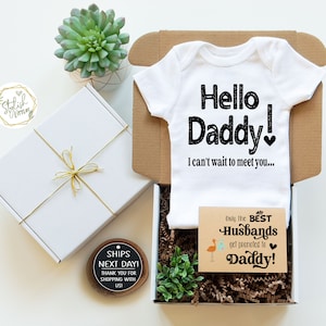 Pregnancy Announcement Baby Onesie® for Husband Hubby Dad Father a Baby Reveal Onesie® simple modern Daddy I Love you design in a Gift Box. image 6