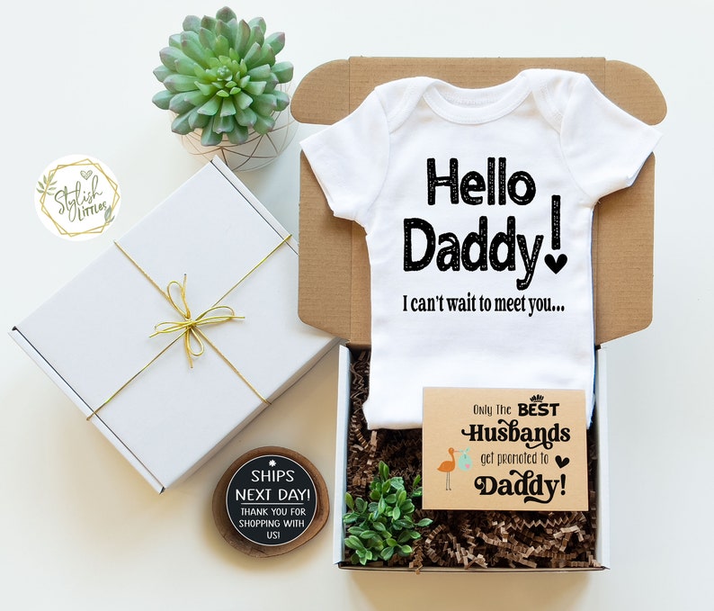 Pregnancy Announcement Baby Onesie® for Husband Hubby Dad Father a Baby Reveal Onesie® simple modern Daddy I Love you design in a Gift Box. image 6