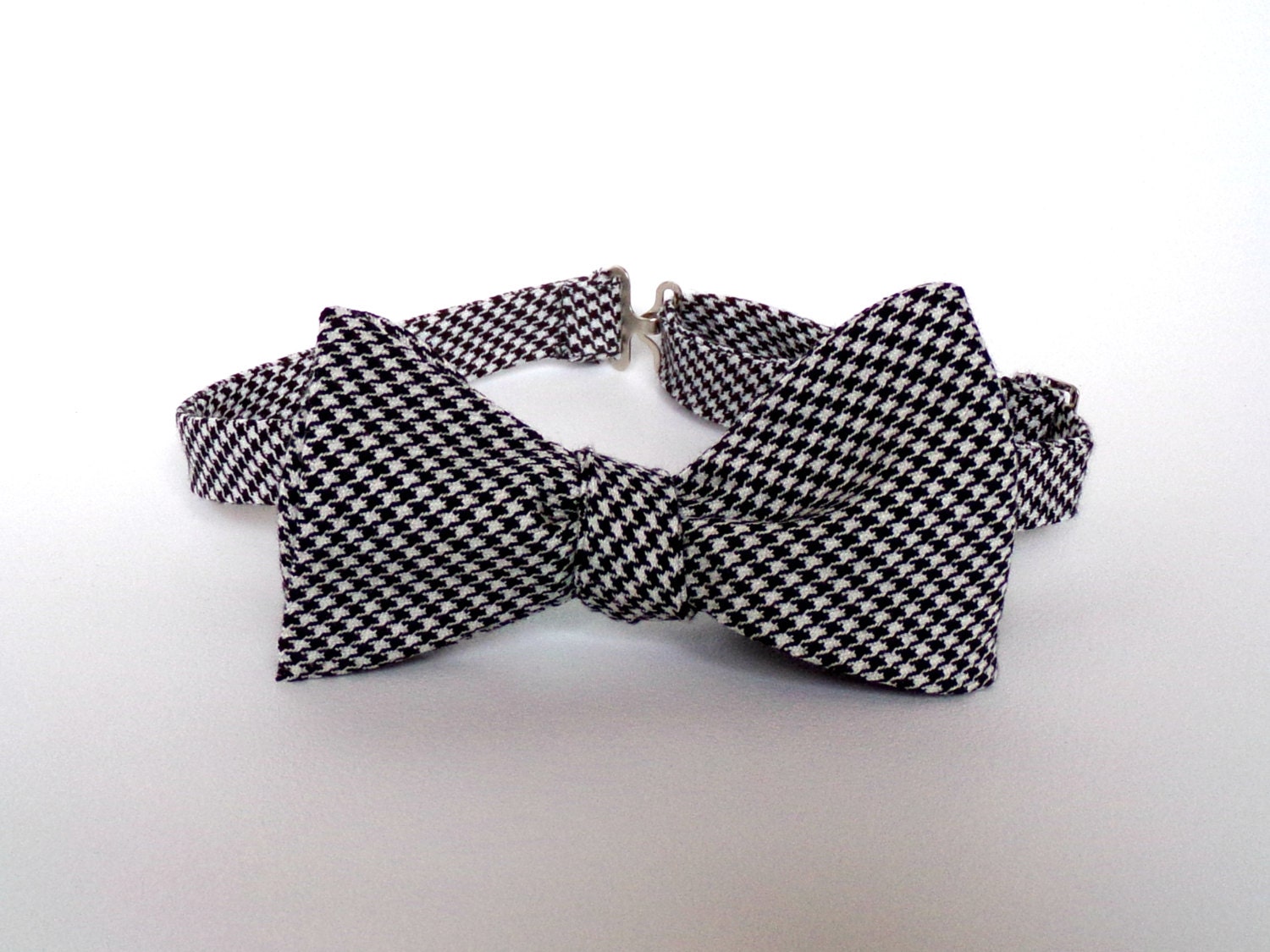 Black and White Houndstooth Bow Tie Self Tie Neutral Classic | Etsy