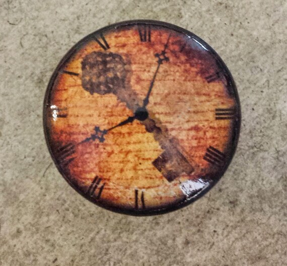 Handmade Knobs Drawer Pulls Vintage Clock And Skeleton Key Etsy