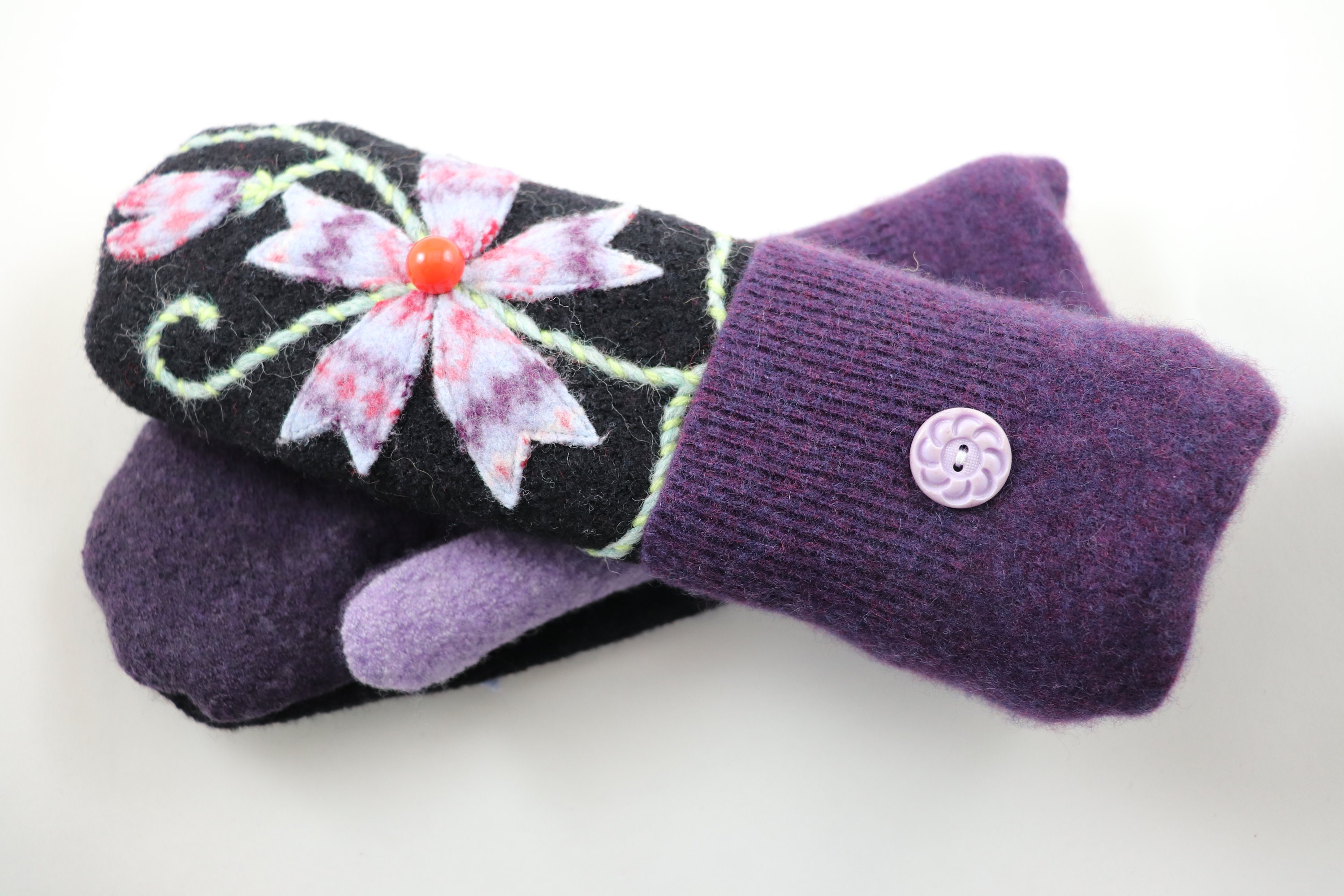 MEDIUM Garden Women Upcycled sweater mittens Felted wool Gift Flower Handmade Poppy Gloves Teen Canadian