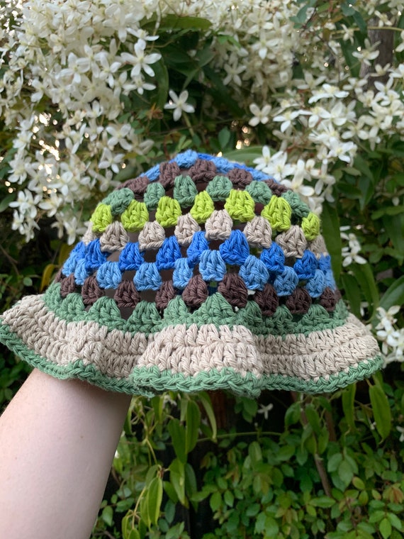 Crochet Granny Square Bucket Hat 