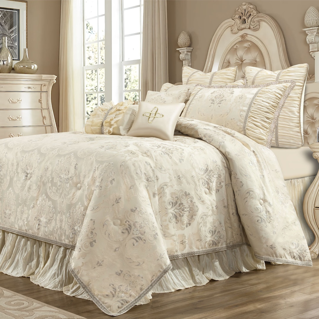 Seville Comforter Set 9 Pcs Damask Bedding Set Bed in a Bag Queen/ King