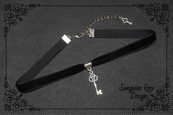 Key cheap choker necklace
