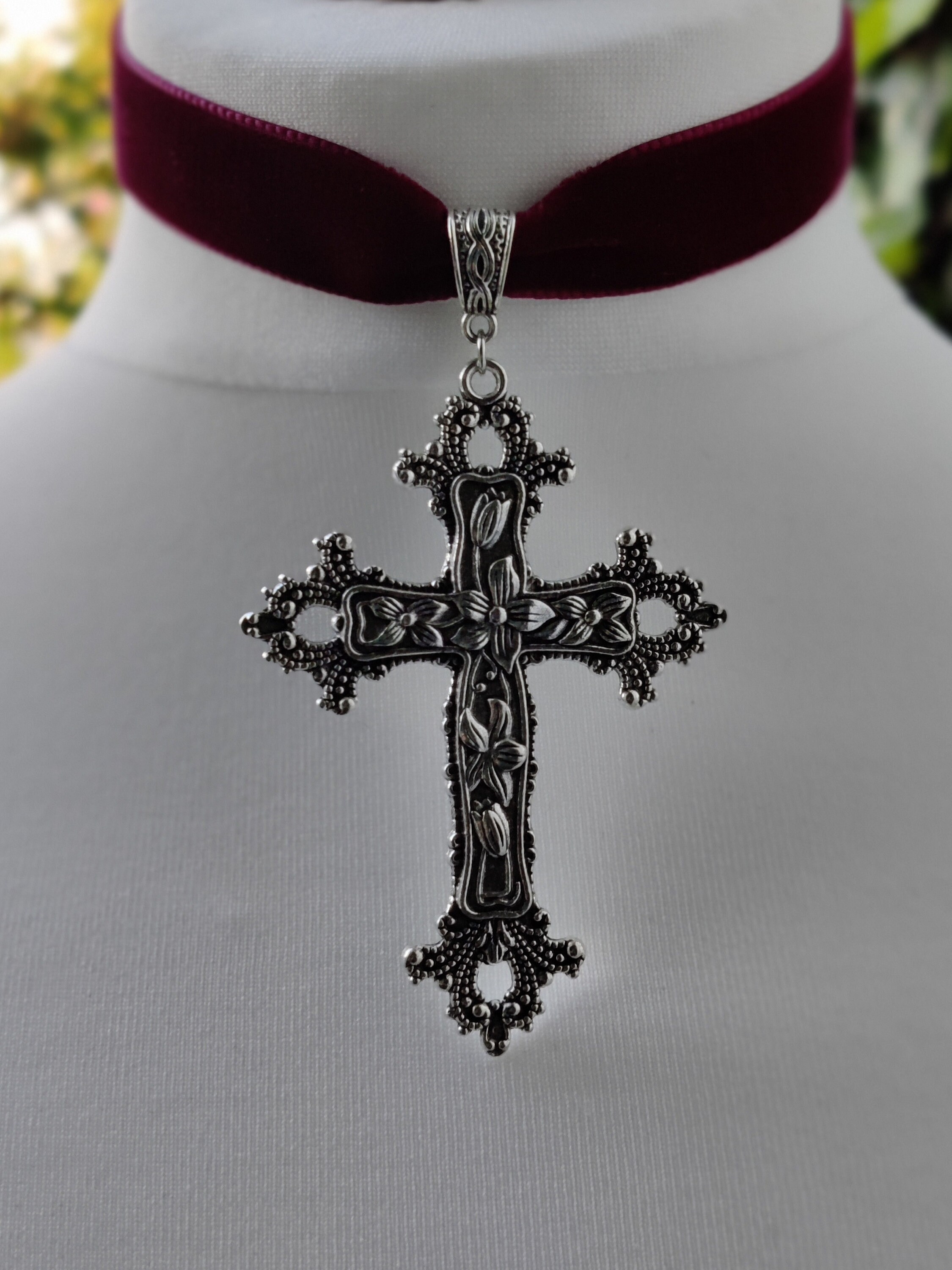 Viktorianischer Vamp Choker, Gothic weinrotes Kreuz Halsband, Halsband Halskette, Made to order Halsband