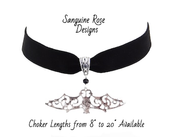 Silver Bat Choker Necklace / Gothic Bat Choker Necklace / Dark Elegant Bat Choker Necklace in Black Velvet