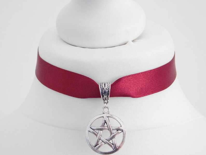 Various Sizes Pagan Red Choker Pentagram Jewellery Wicca Red Choker PENTAGRAM DARK RED Choker Necklace Adjustable Witch Choker