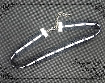 Collier Choker Dentelle Noire, Style Ras De Cou - Longueur 30 Cm, Largeur 4,5 Cm - Occasion Bon état