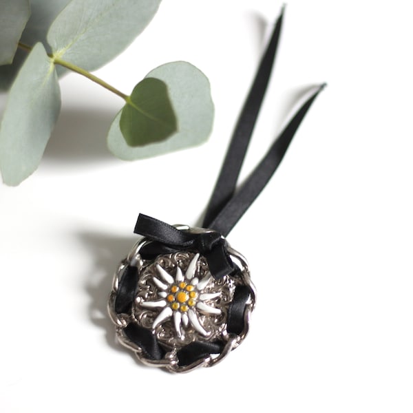 vintage Brosche Edelweiss mit schwarzem Band, Edelweißschmuck, Trachtenbrosche, 1980er Jahre Schmuck