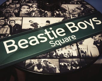 Beastie Boys To The 5 Boroughs サイン入りポスター Beastie Boys To The 5 Boroughs | Original Vintage Poster