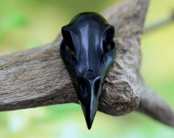 Hand-Carved Horn Raven Skull Focal for Gothic Totem Jewelry and Altars • 51mm