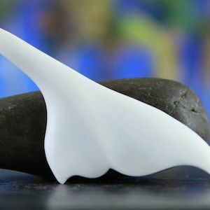 Whale Tail Pendant: Nautical Jewelry for Ocean Lovers, 72mm Marine Decor Hand-Carved Buffalo Bone