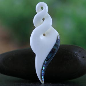 Maori Infinity Symbol Pendant with Mother of Pearl Inlay, Pikorua, Eternal Bond Symbolism, 55mm