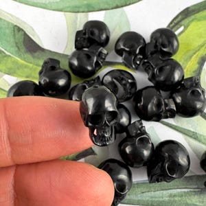 Black Skull Beads, Hand Carved Bull Horn, Top Drilled, 17mm